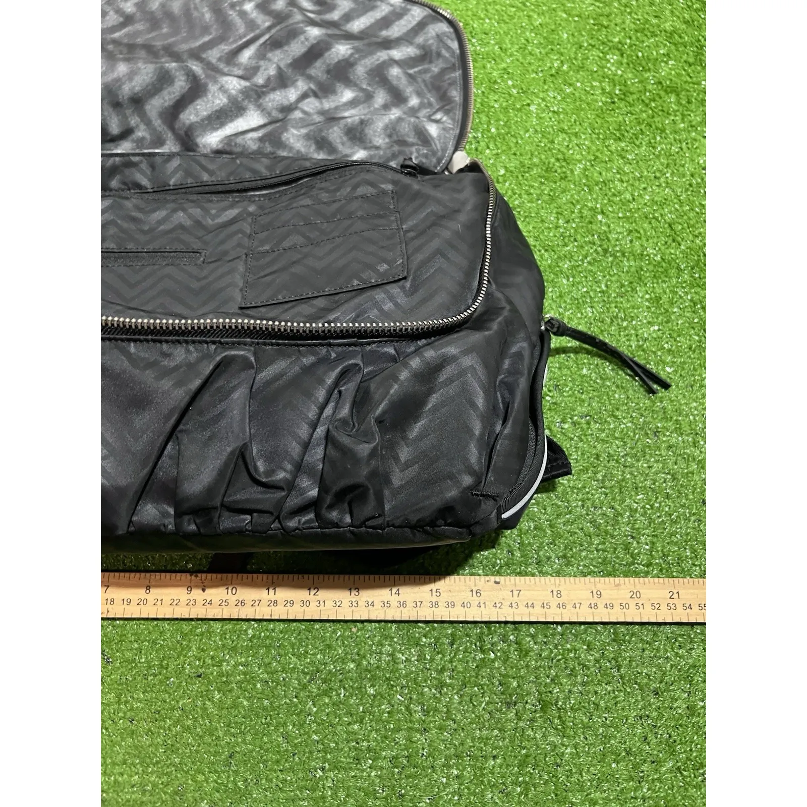 Lululemon Yoga Moto Messenger Bag Black Yoga Bag‎ Laptop Crossbody - Image 4