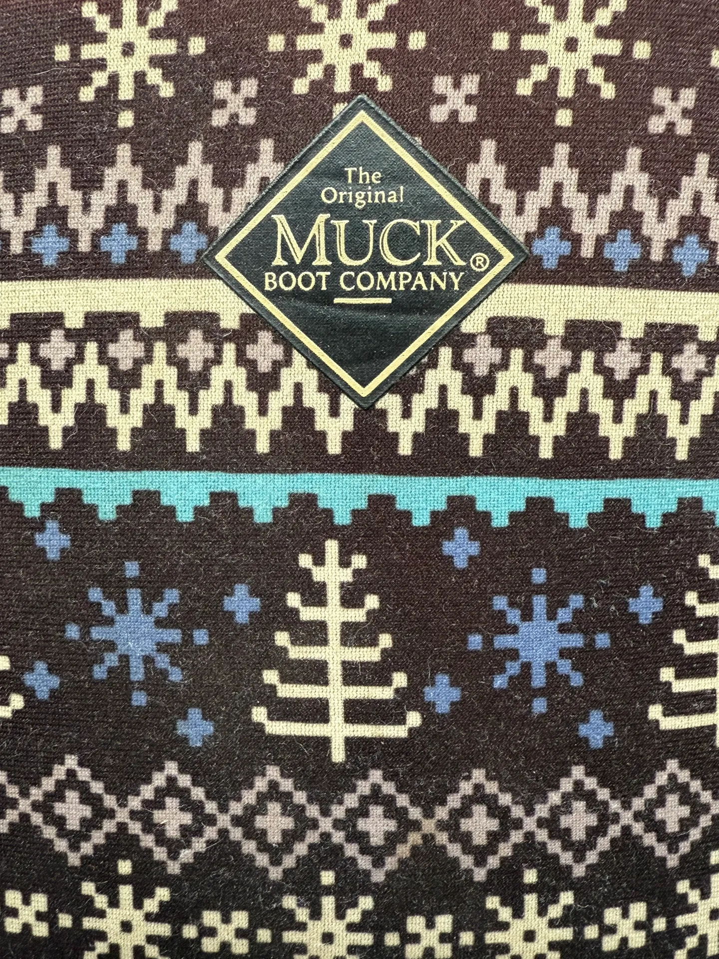 Buckle Muck black, white, and blue winter boots with waterproof and insulated design - Image 3