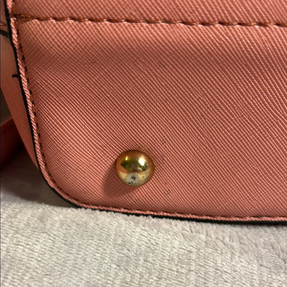 Pink Handbag with Tassel - Image 10