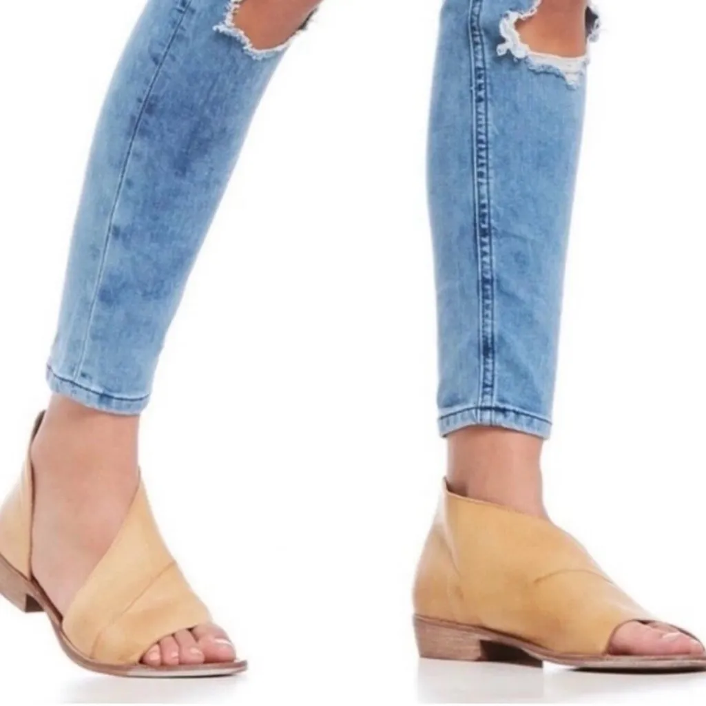 *Free People Mont Blanc Sandal Womens Size 41 Tan Leather D'Orsay Slip On Shoe - Image 2