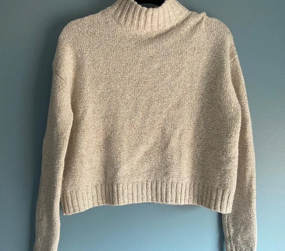American Eagle Outfitters Cropped Sweater - Image 2