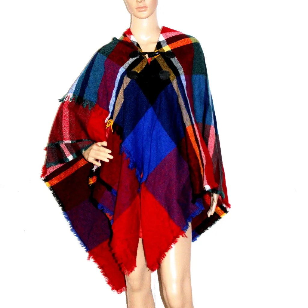 NWT Plaid Button Front Kimono Poncho Scarf Carfigan Red - Image 2