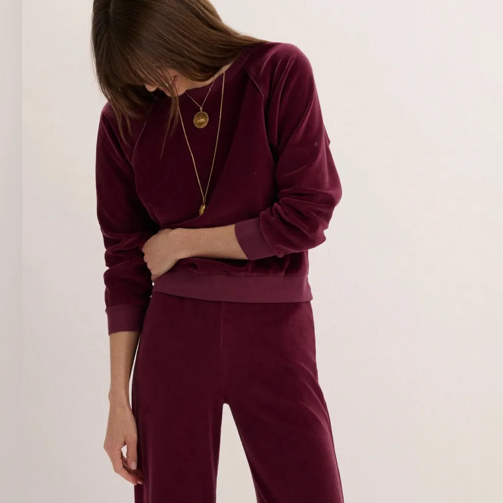 Suzie Kondi $250 Velour Raglan Top Sweater Deep Red Merlot Crew Neck - Image 4