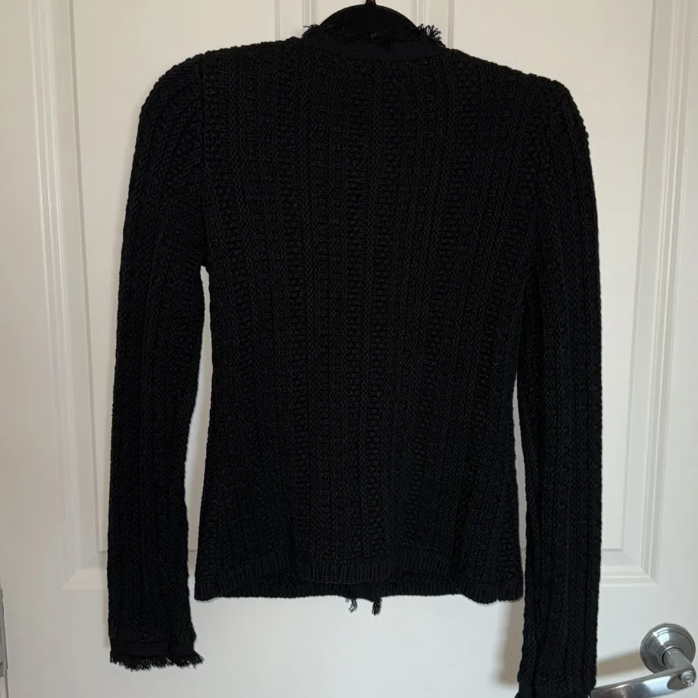 NWOT express black sweater/blazer gold detail size small - Image 3