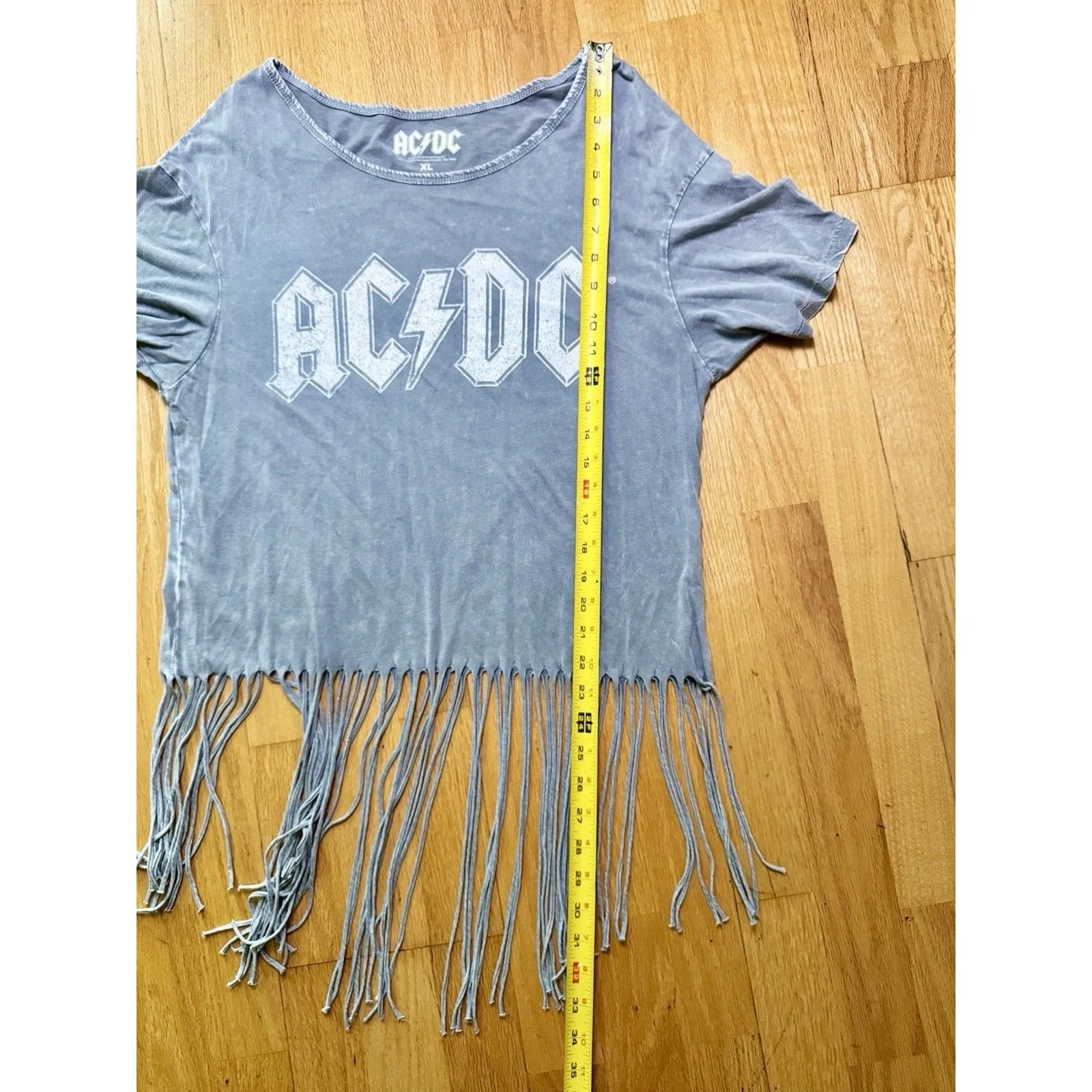 AC/DC Women's Short Sleeve Cropped T-shirt Grey Band Tee Fringe Size XL - Image 7