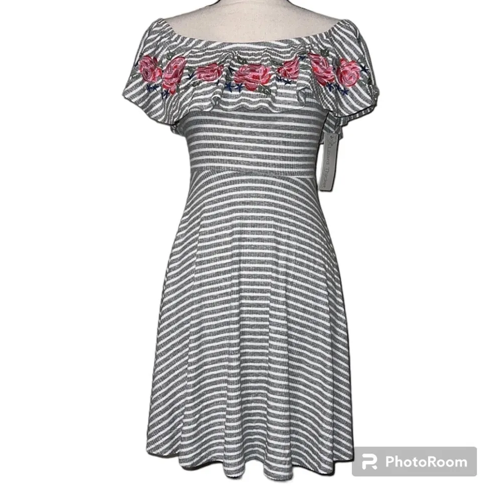 Lizard Thicket Magnolia South size small off shoulder dress striped embroidered - Image 10