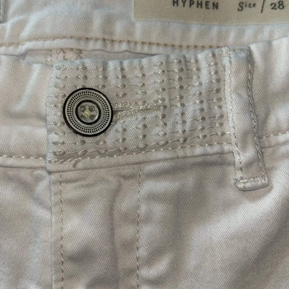 anthropologie Pilcro and the Letterpress White Bermuda Shorts Classic Style - Image 11