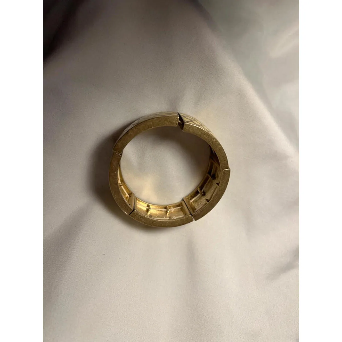 Vintage Regal Lia Sophia Gold Toned Yellow scale Stretch Bangle Bracelet - Image 5