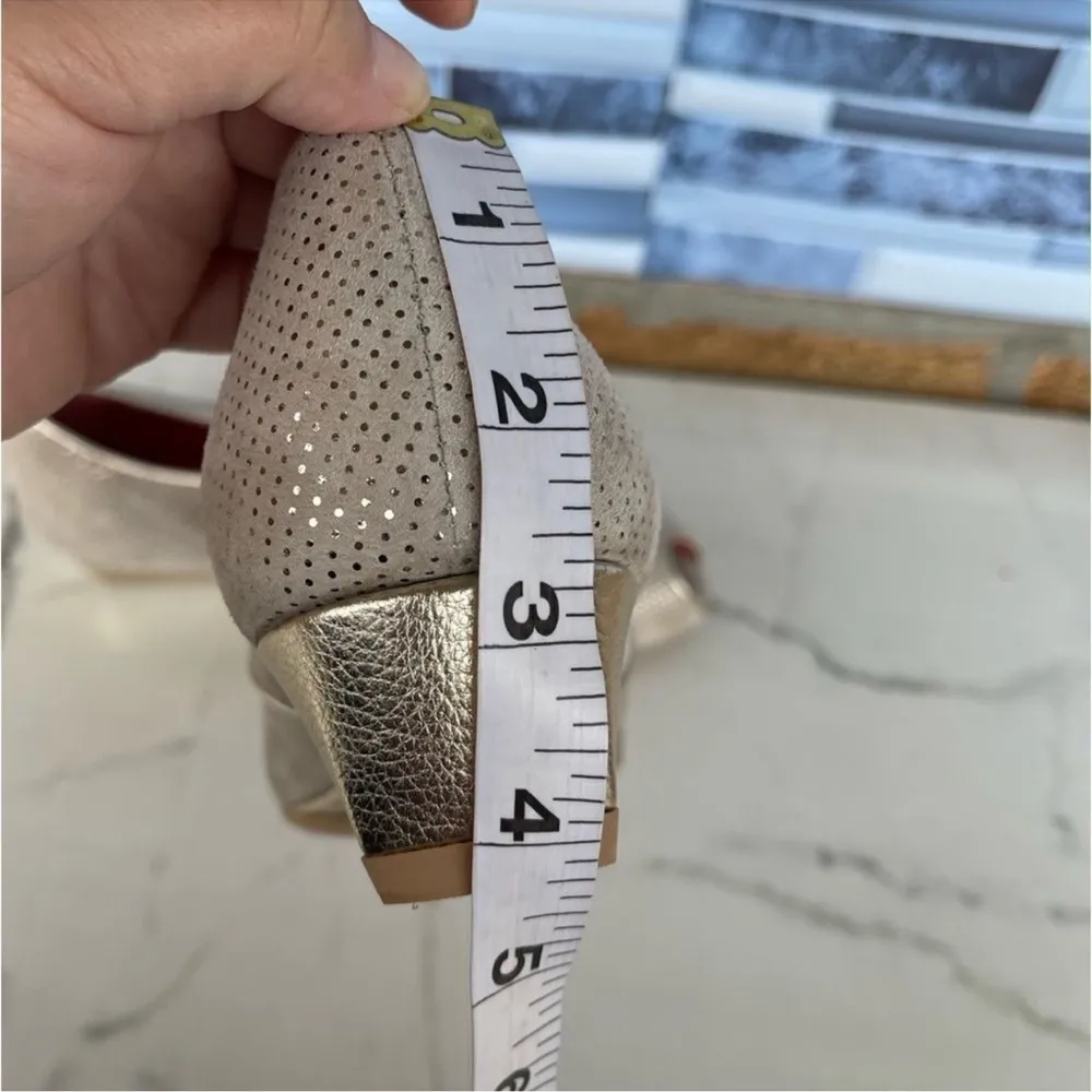 Pas de Rouge open toe shoes size 39 /8.5 Gold - Image 11