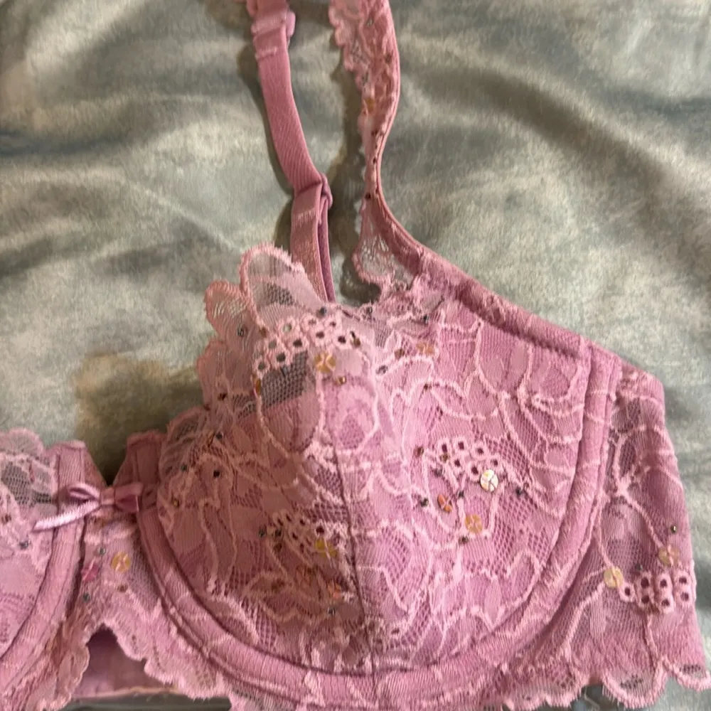 Victoria’s Secret sexy pink lace gem detail wired bra size 34B - Image 3