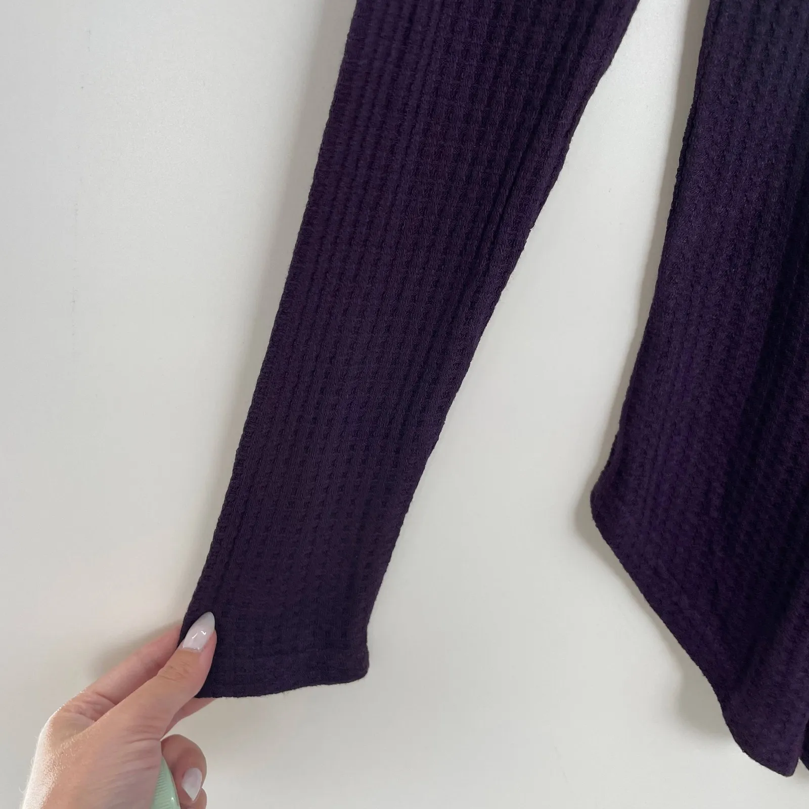 Chaser Purple Raisin Waffle Knit Long Sleeve Criss Cross‎ Back Blouse Top Size M - Image 7