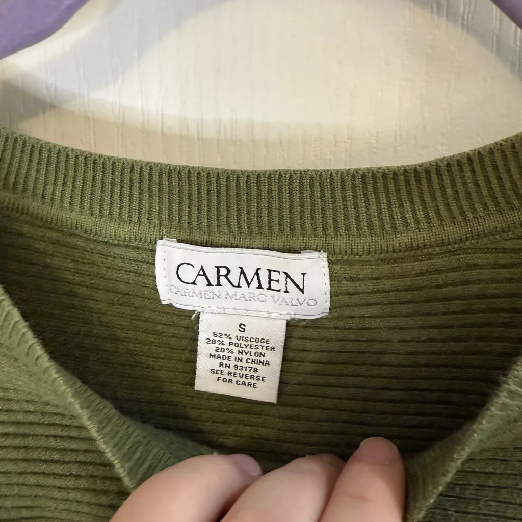 Carmen Marc Valvo Forest Green Crew Neck Sweater - Image 5