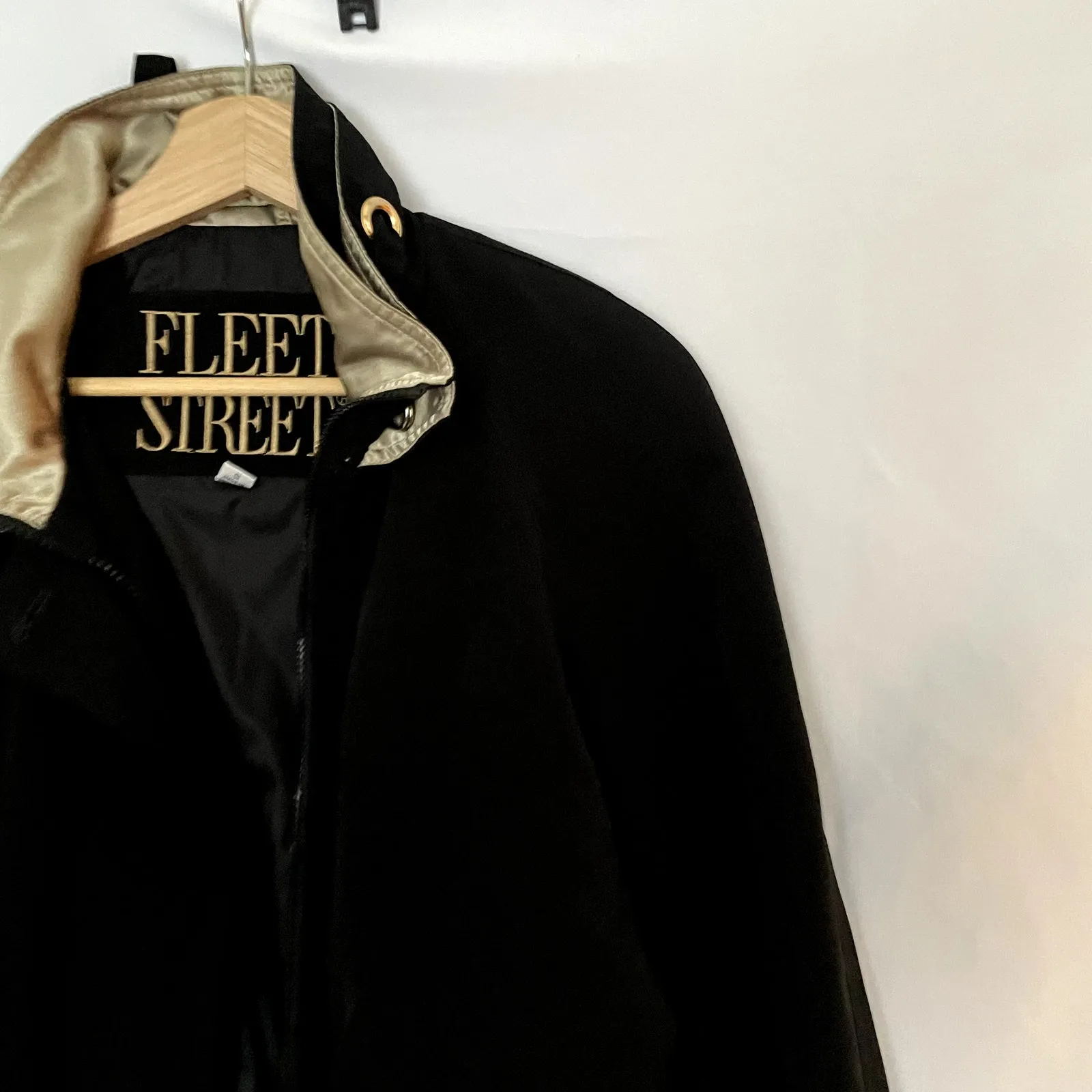 Fleet Street vintage style black overcoat pockets women's size S missing button - Image 2