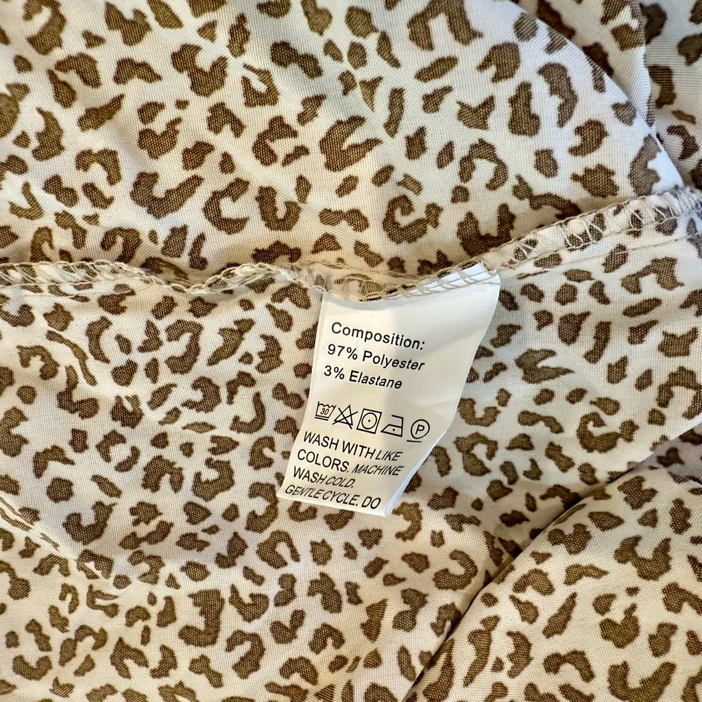 Elegant Apricot Leopard Maxi Dress - Image 8