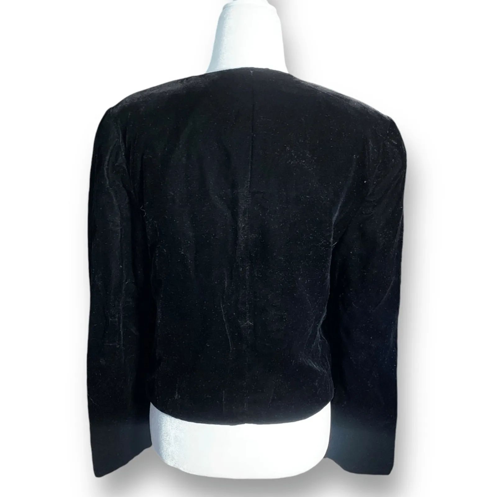 Vintage Black Velvet Cropped Collarless Jacket Gold Button Glam Size 8 Elegant - Image 6