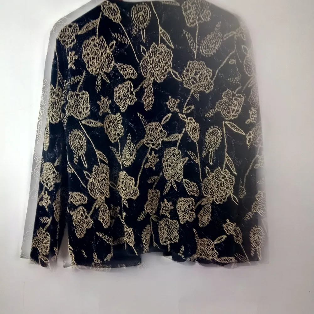 Notations L Fall Winter Lined Formal Blazer Jacket in Gold Roses on Black - Image 2