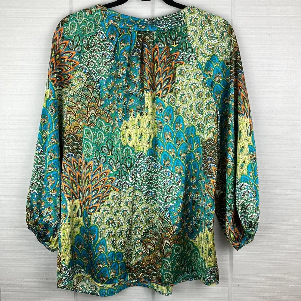 Chelsea & Theodore Patterned Multicolor Blue Green Blouse Top 3/4 Puff Sleeve Size M - Image 2
