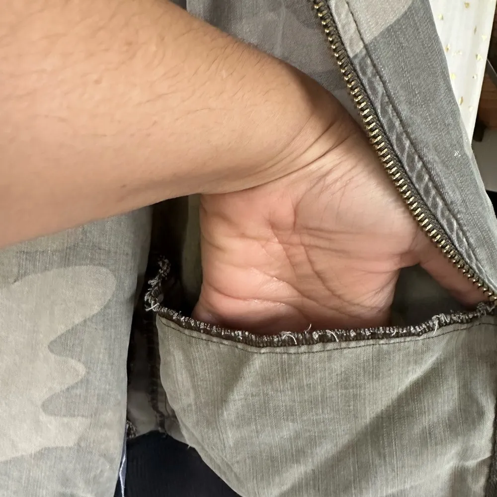 Natural Reflections Camo Chambray Like Ribbed Knit Trim Bomber Jacket Pockets S - Image 6