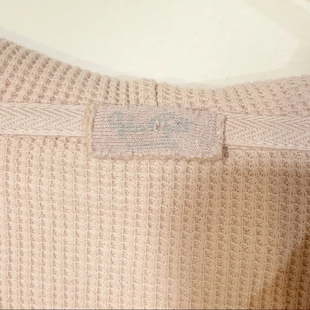 John Galt Brandy Melville One Size Pink Hooded Waffle Knit Thermal - Image 4