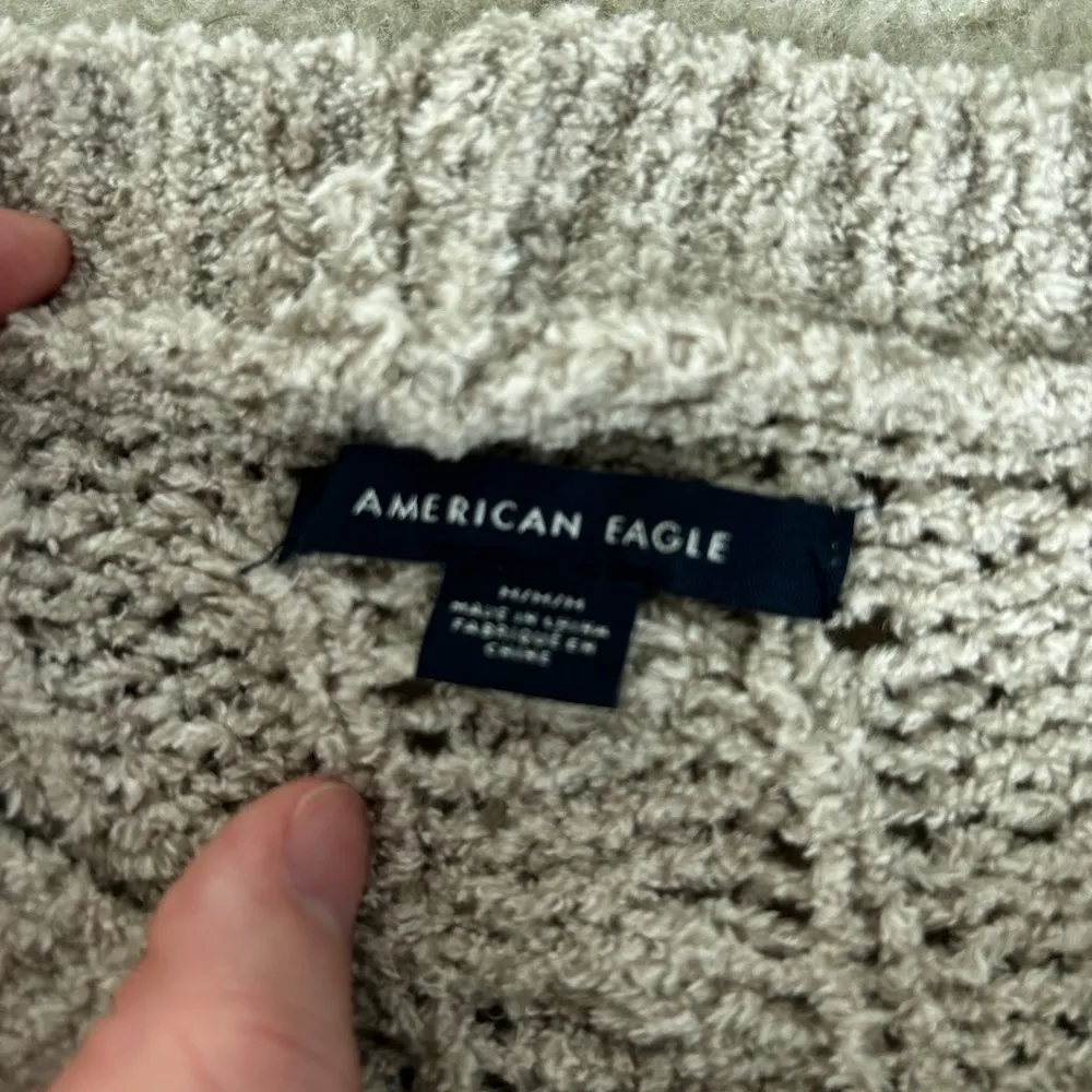 american Eagle Sweater - Image 3