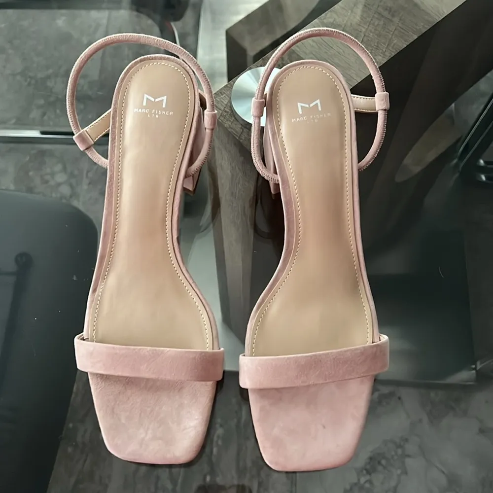 NEW  LTD Nabela Suede Sandals, Size 11 New In Box - Image 9