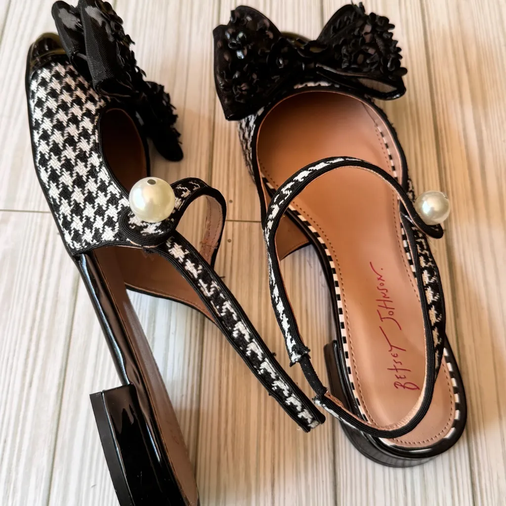 Betsey Johnson LIVY HOUNDSTOOTH Mary Jane Women's Flats Bow and Pearl Detail 7.5 - Image 3