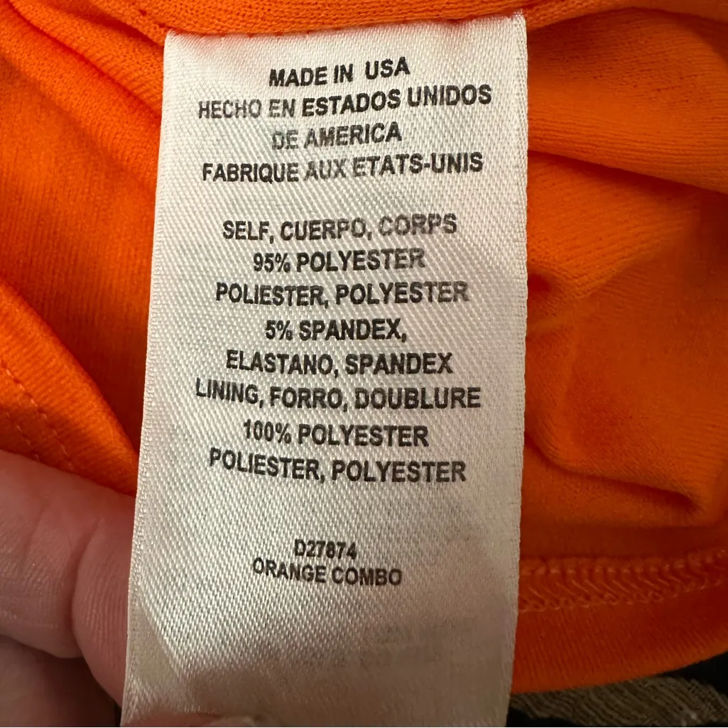 2B Bebe sleeveless dress with a multi - Image 7