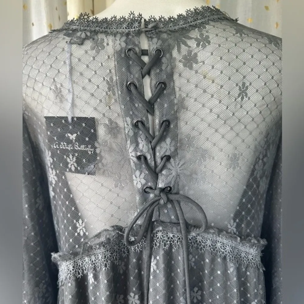 Women's Gray Floral Lace Baby Doll Sheer Lace Up Back Blouse Top NWT Size L - Image 10