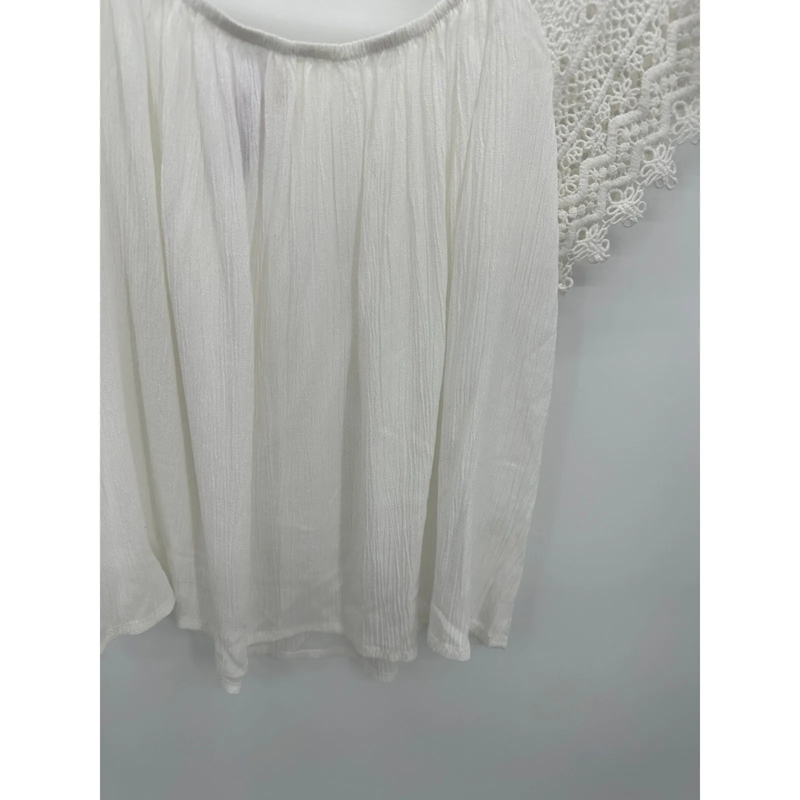 Alya Womens White Short Floral Lace Sleeve Top Size M Boho Resort Minimal - Image 3