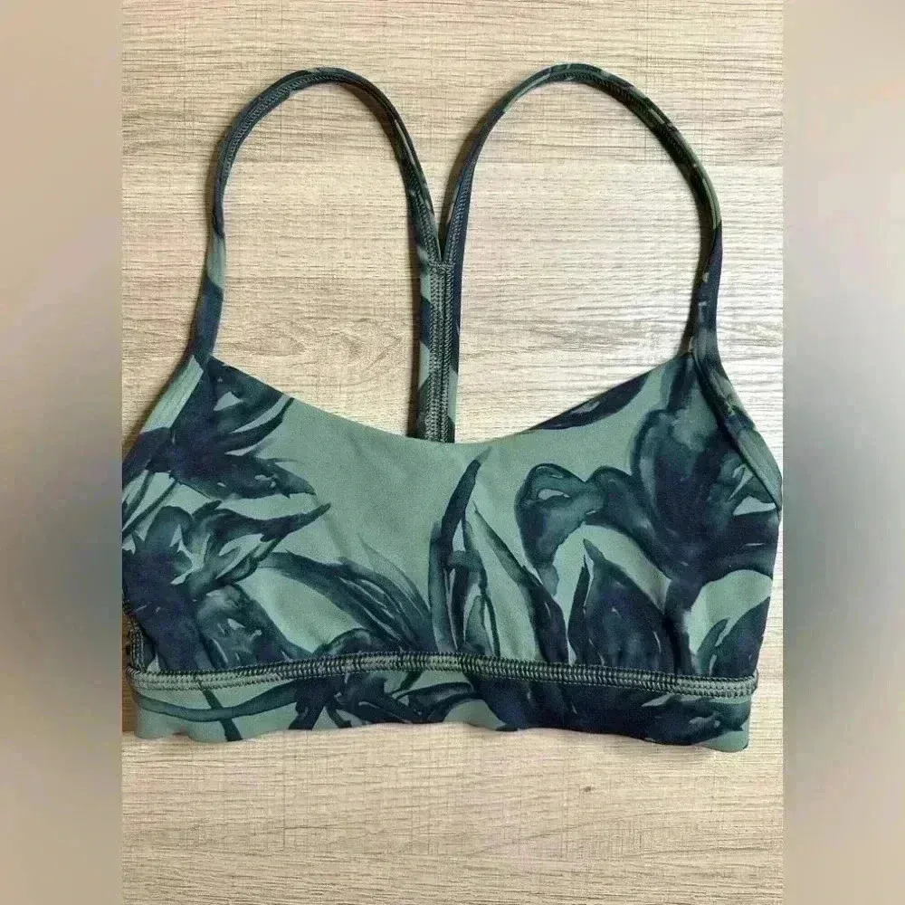 Lululemon Flow Y Bra Nulu Light W2CZMS Support, A–C Cups size 2 - Image 2