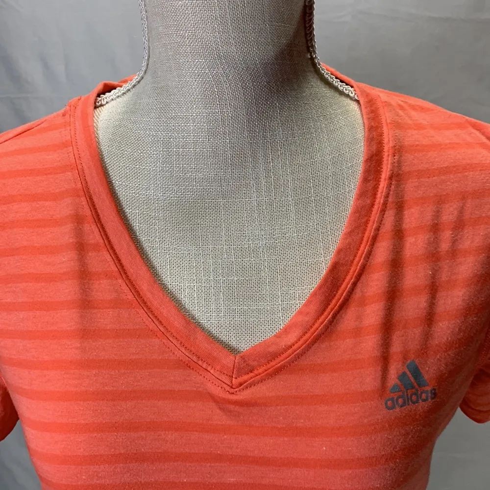 Ultimate Tee Orange V-neck Striped Size Small - Image 2