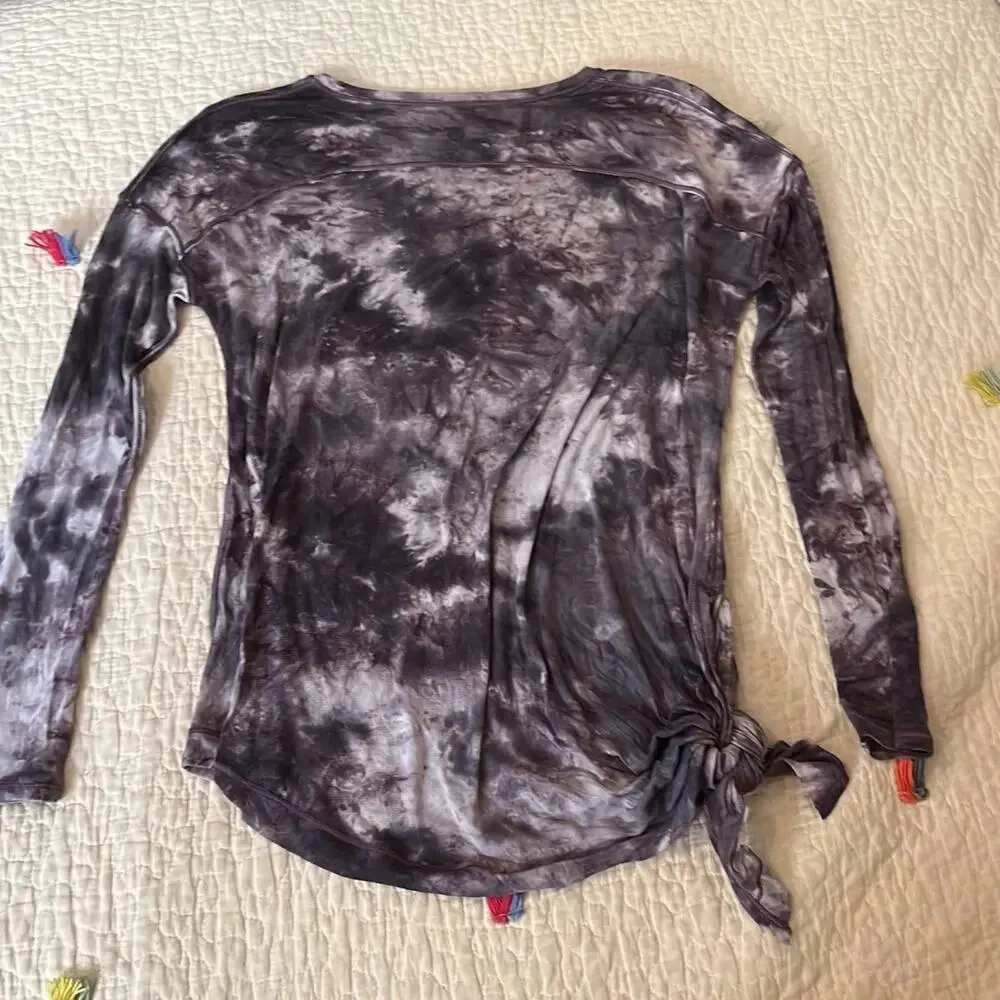 Lululemon To The Point Long Sleeve Tie Dye Size 4 - Image 4