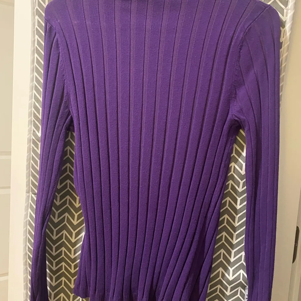 Turtleneck as shown Size M Purple Size M - Image 3
