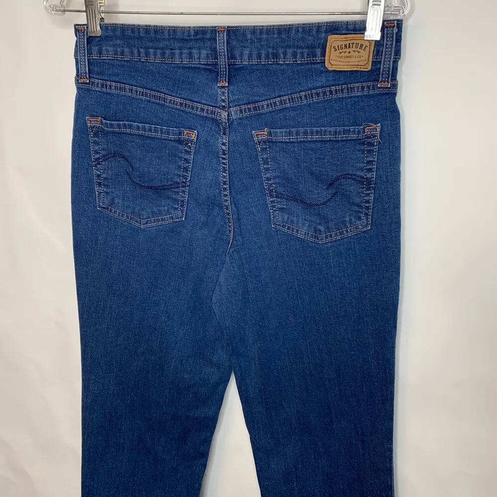 Levi's Signature Dark Wash At Waist Bootcut Sz 8 - Image 7