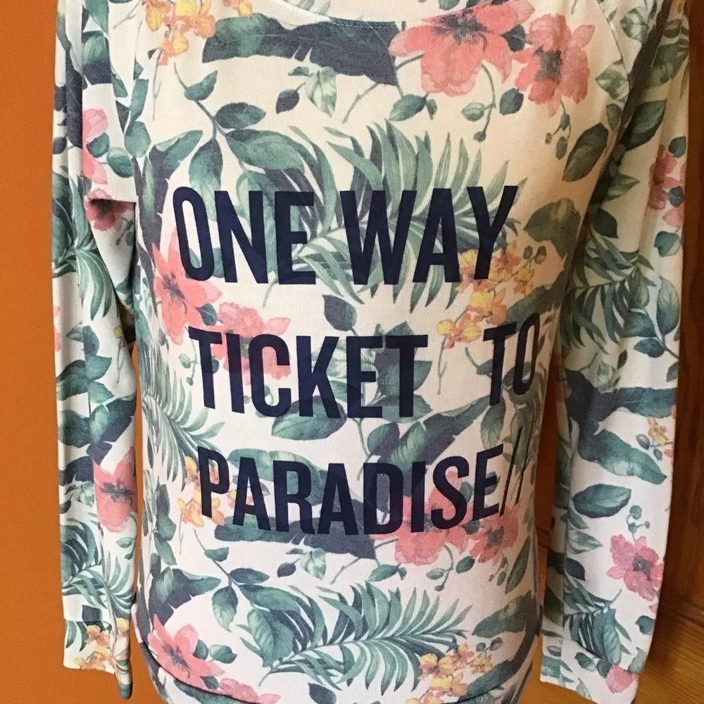 SO  super soft floral graphic sweat shirt - Image 8