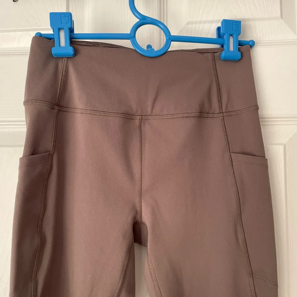 All in Motion Leggings with pockets - Image 2