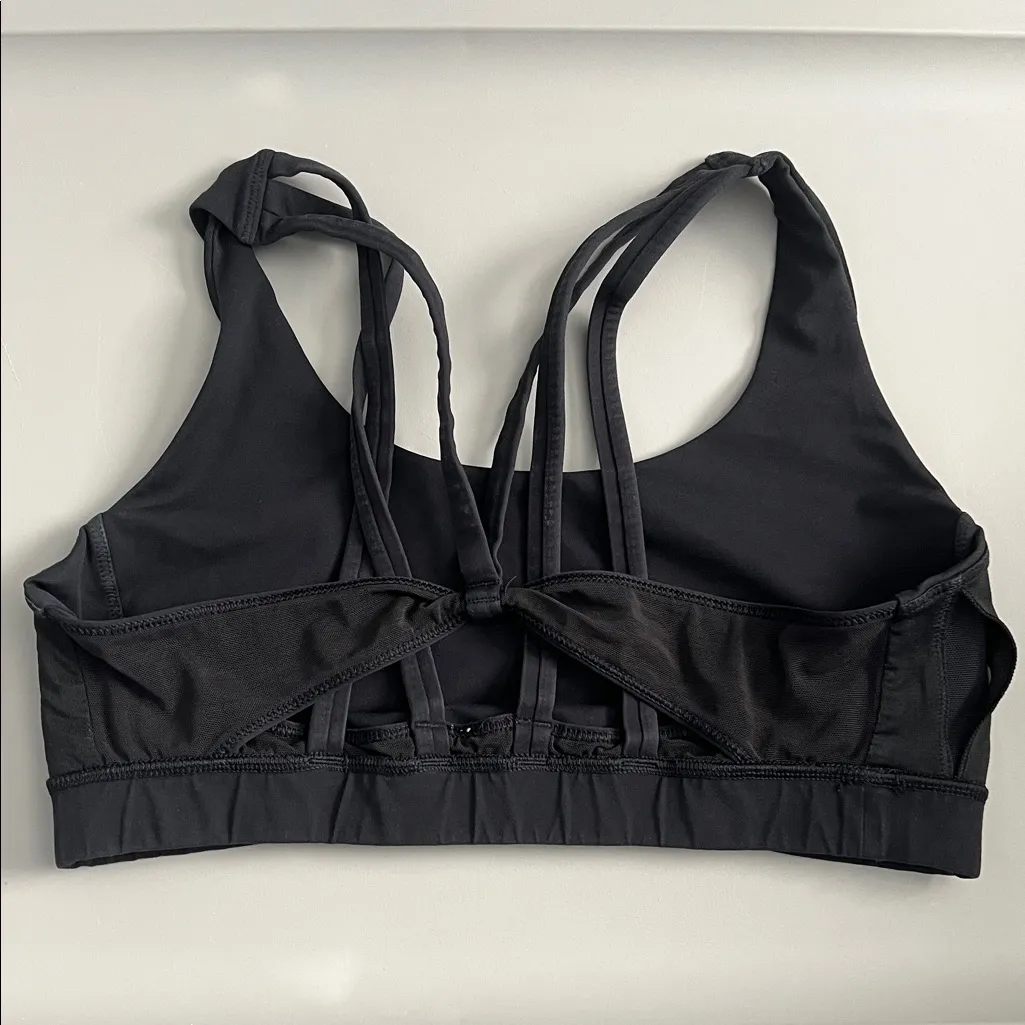 Lululemon Strappy Back Bra Black Size 10 - Image 6