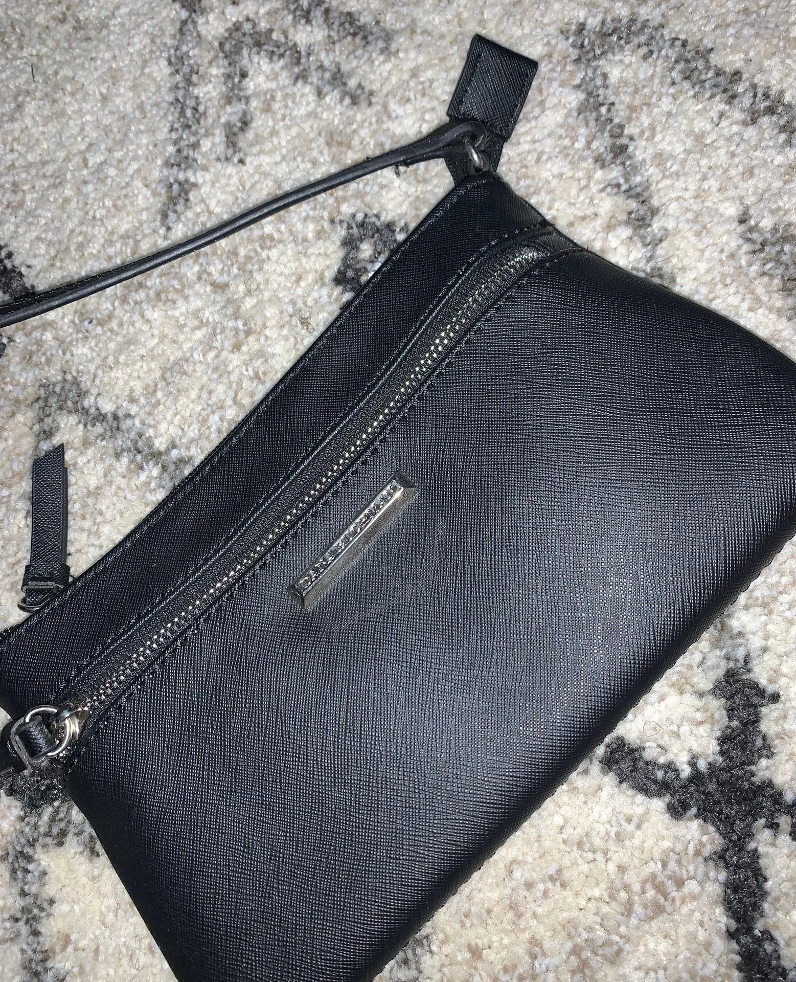 Dana Buchman Cute leather  bag - Image 2