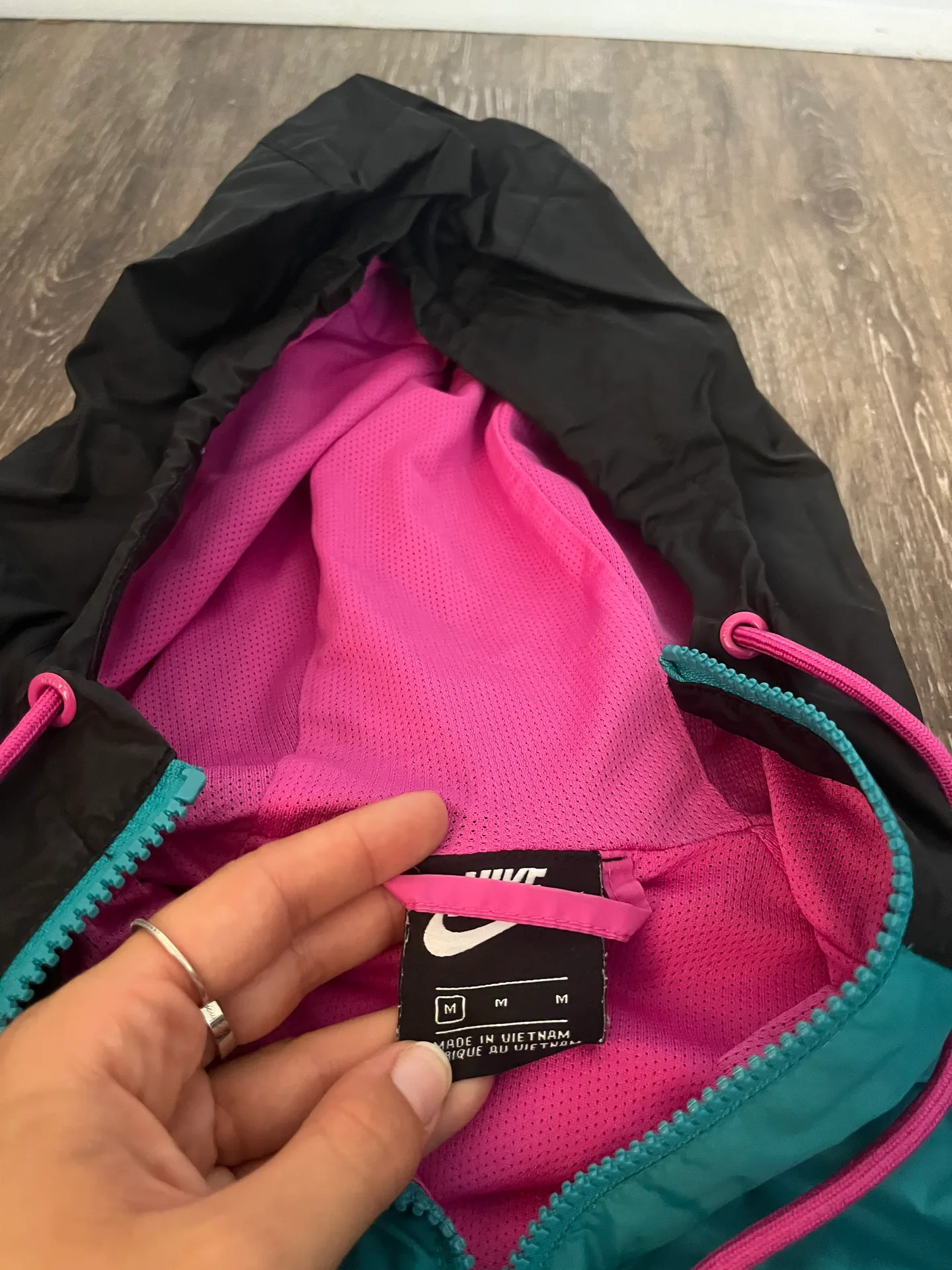 90s Vintage Windbreaker Jacket - Image 4