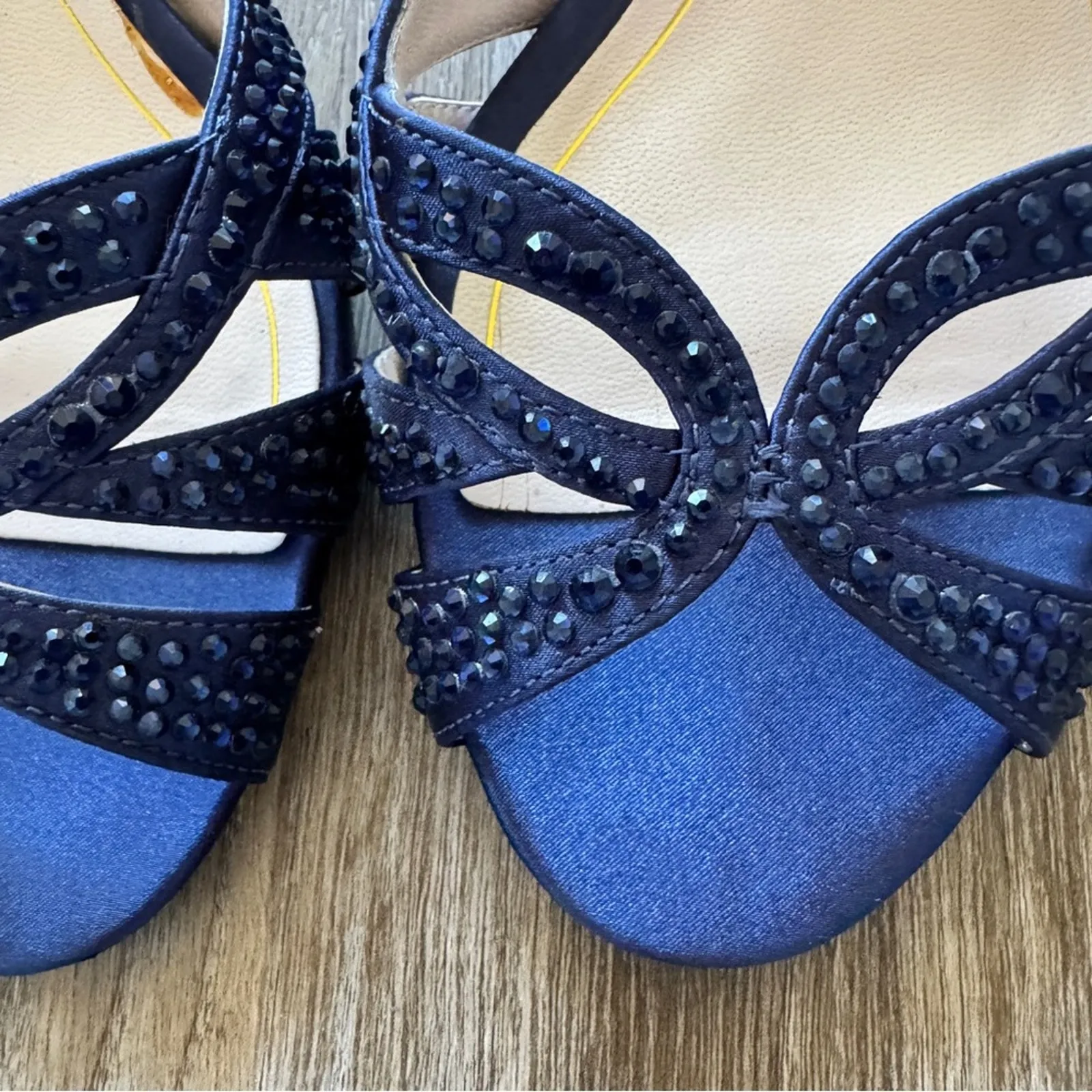 Caparros Blue Satin Rhinestone Kitten Heels Womens 7 Formal Dressy Party Bling - Image 3