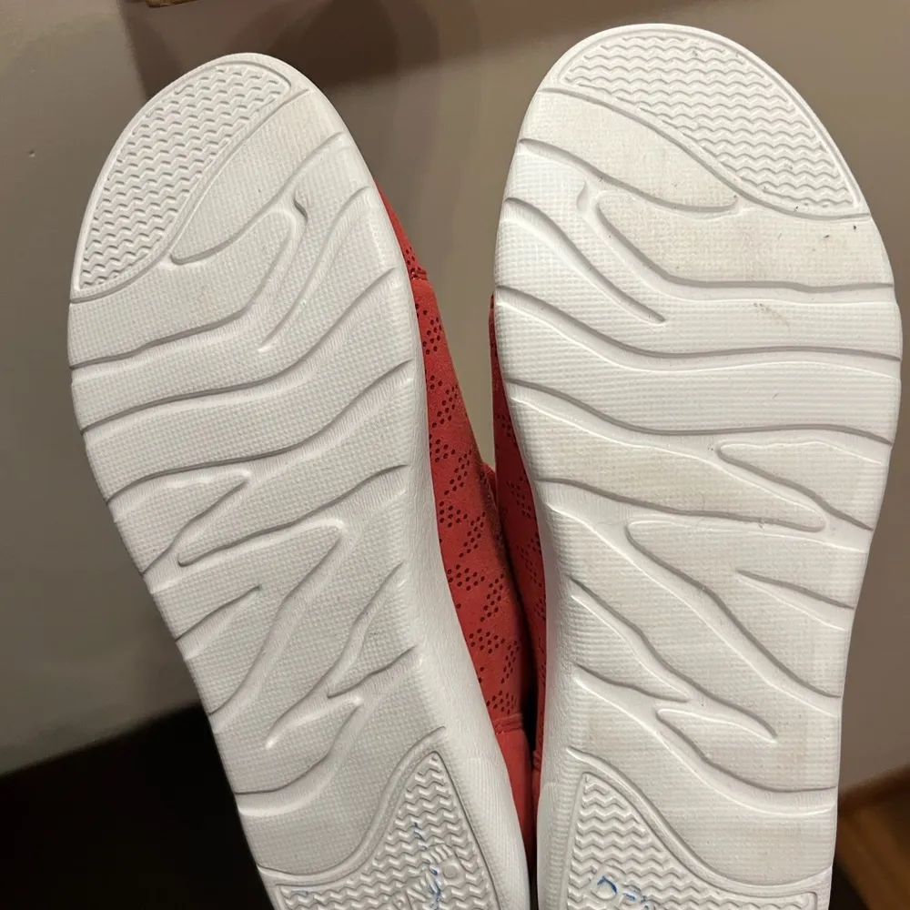 Bearpaw Sneakers
 Size 7 - Image 2