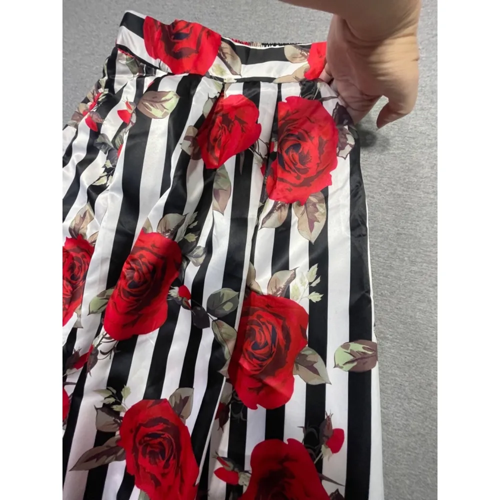 Women's Rose Skirt, M, Red & Black Size M - Image 4