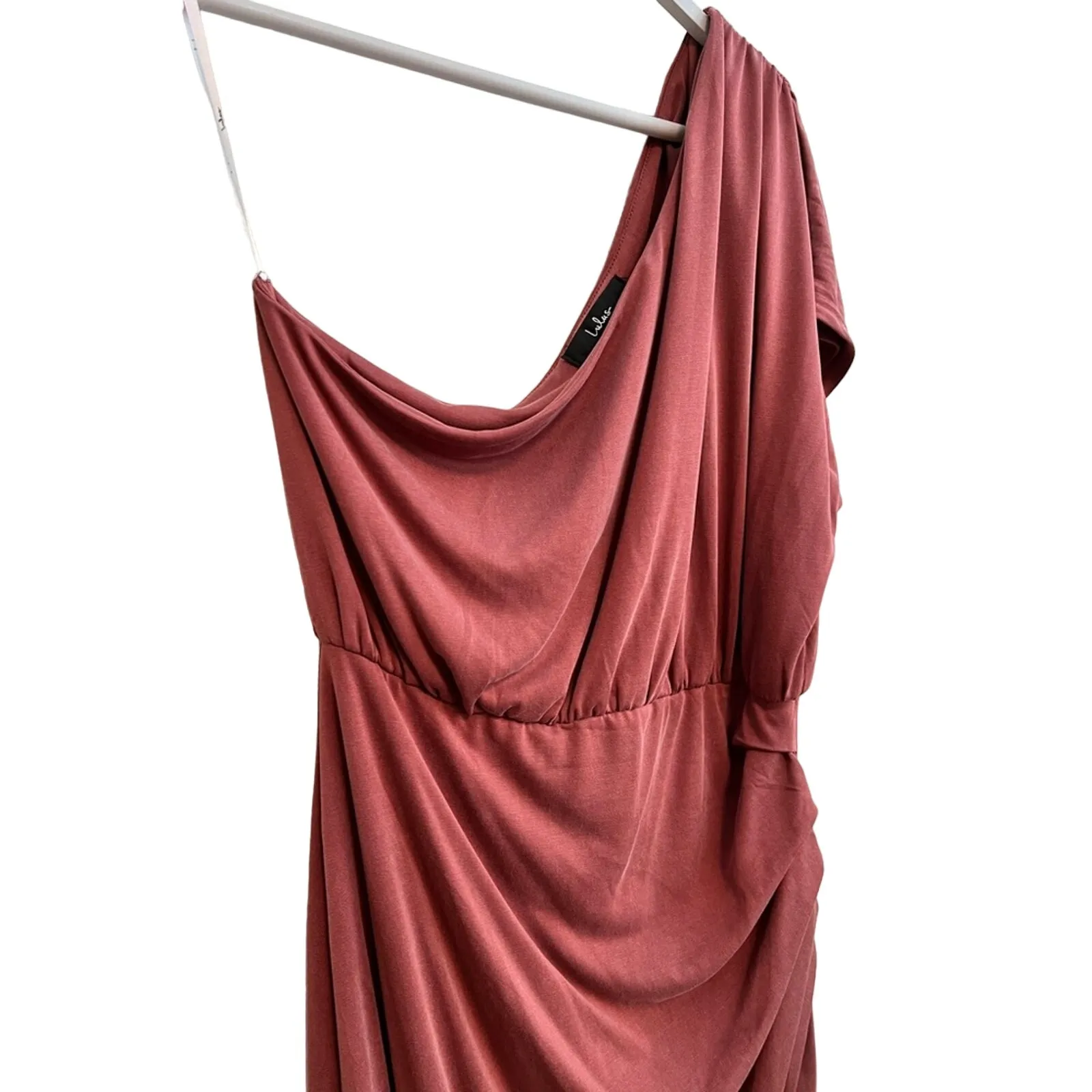 Lulus Raise a Glass Washed Red One-Shoulder Midi Dress Size: Medium - Image 5