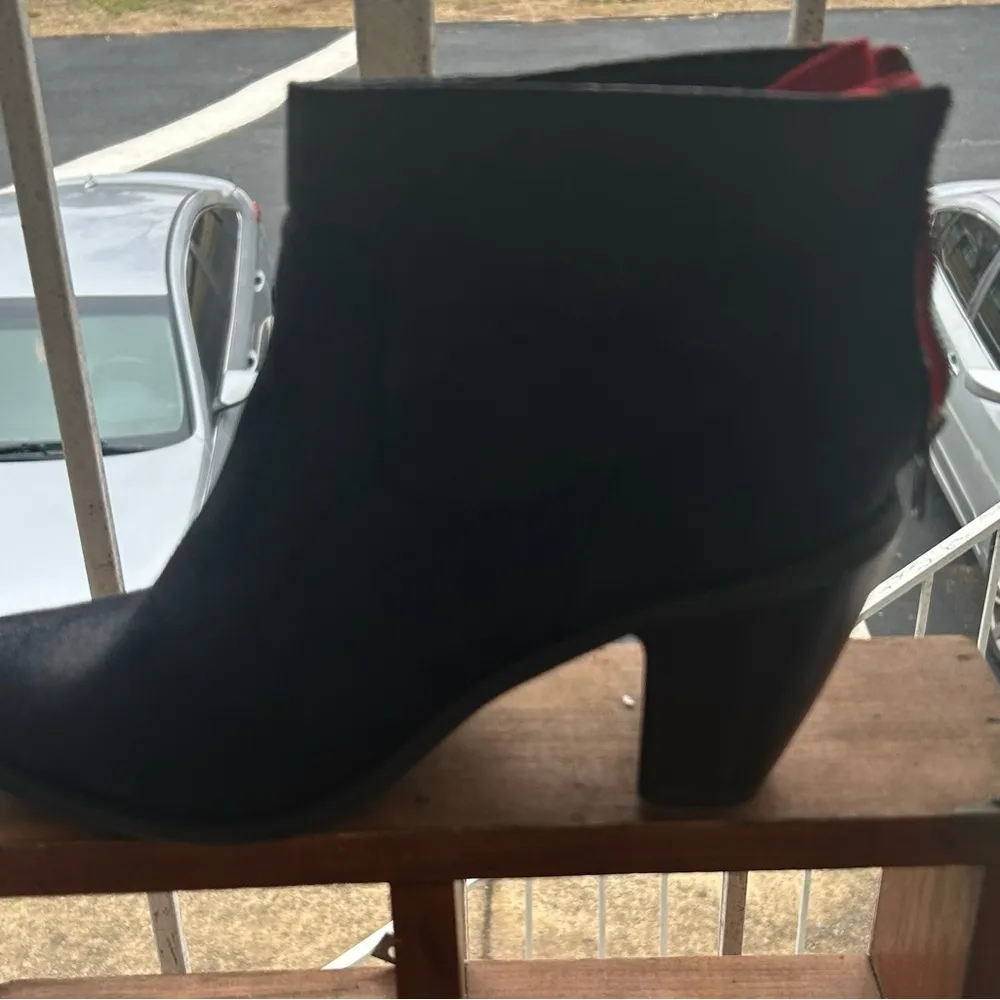 Ankle Boots with Chunky Heel and Smooth Finish size 11 - Image 2