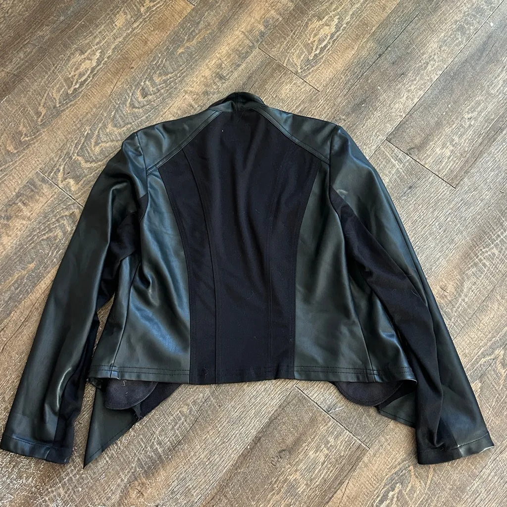 Kut from the Kloth Women’s Maisha Ponte and Faux Leather Jacket Size‎ Small - Image 5