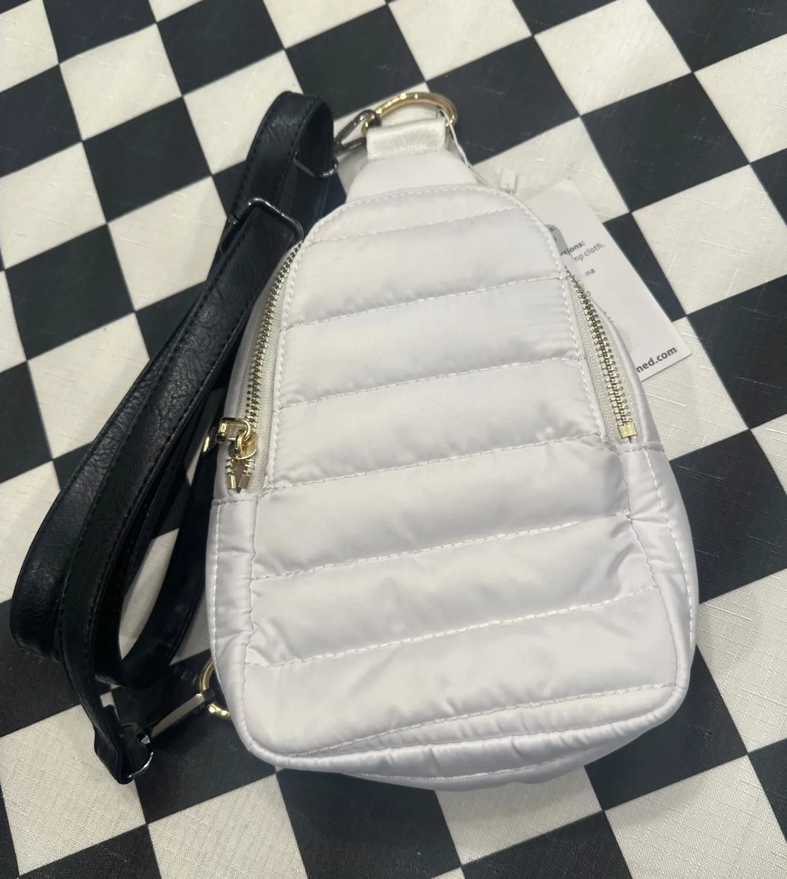 Ah dorned White Puffer Sling Puffy Bag Fanny Pack casual Crossbody Pouch NWT - Image 1