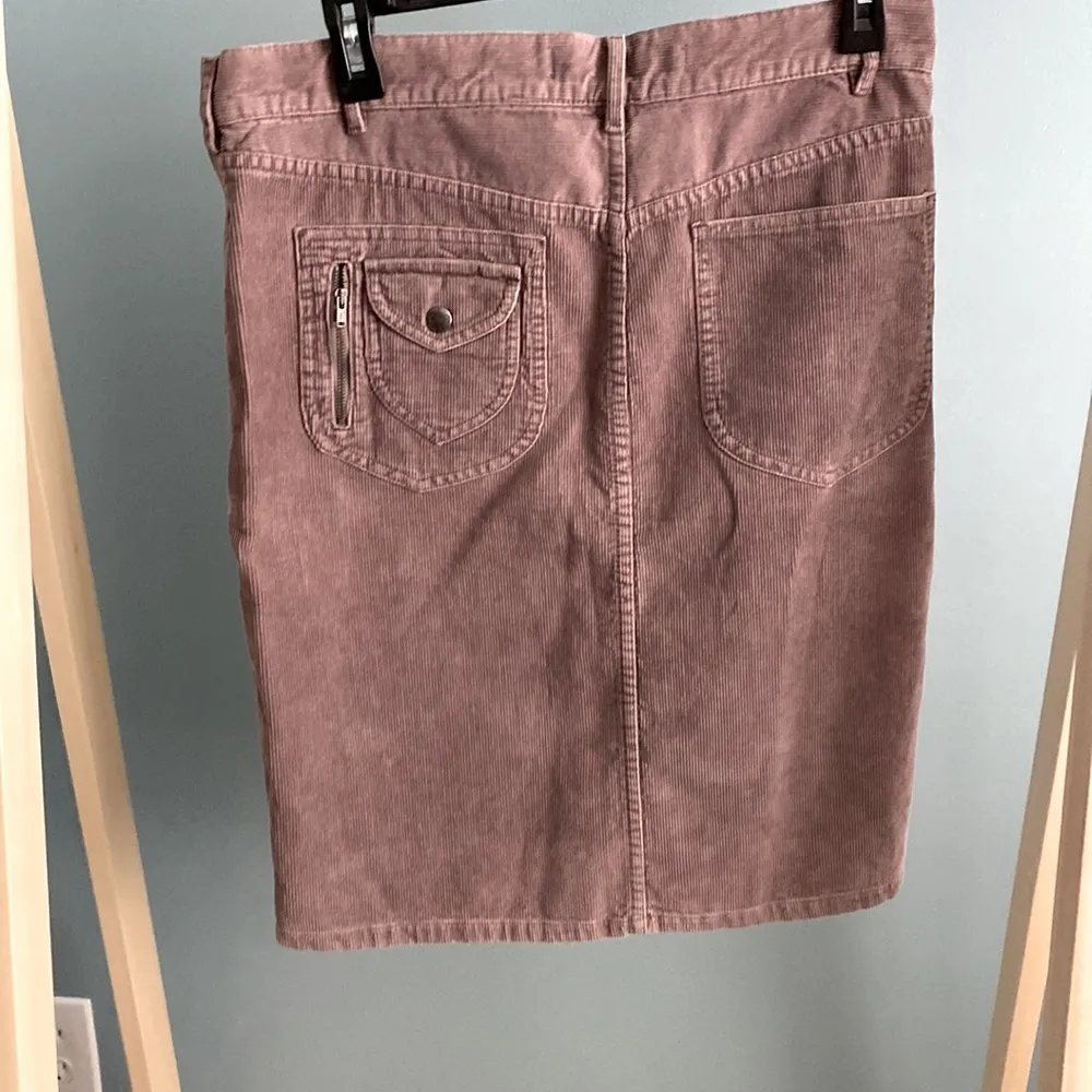 French Connection NEW Women's Size 8 Corduroy Brown Skirt New with tag - Image 3