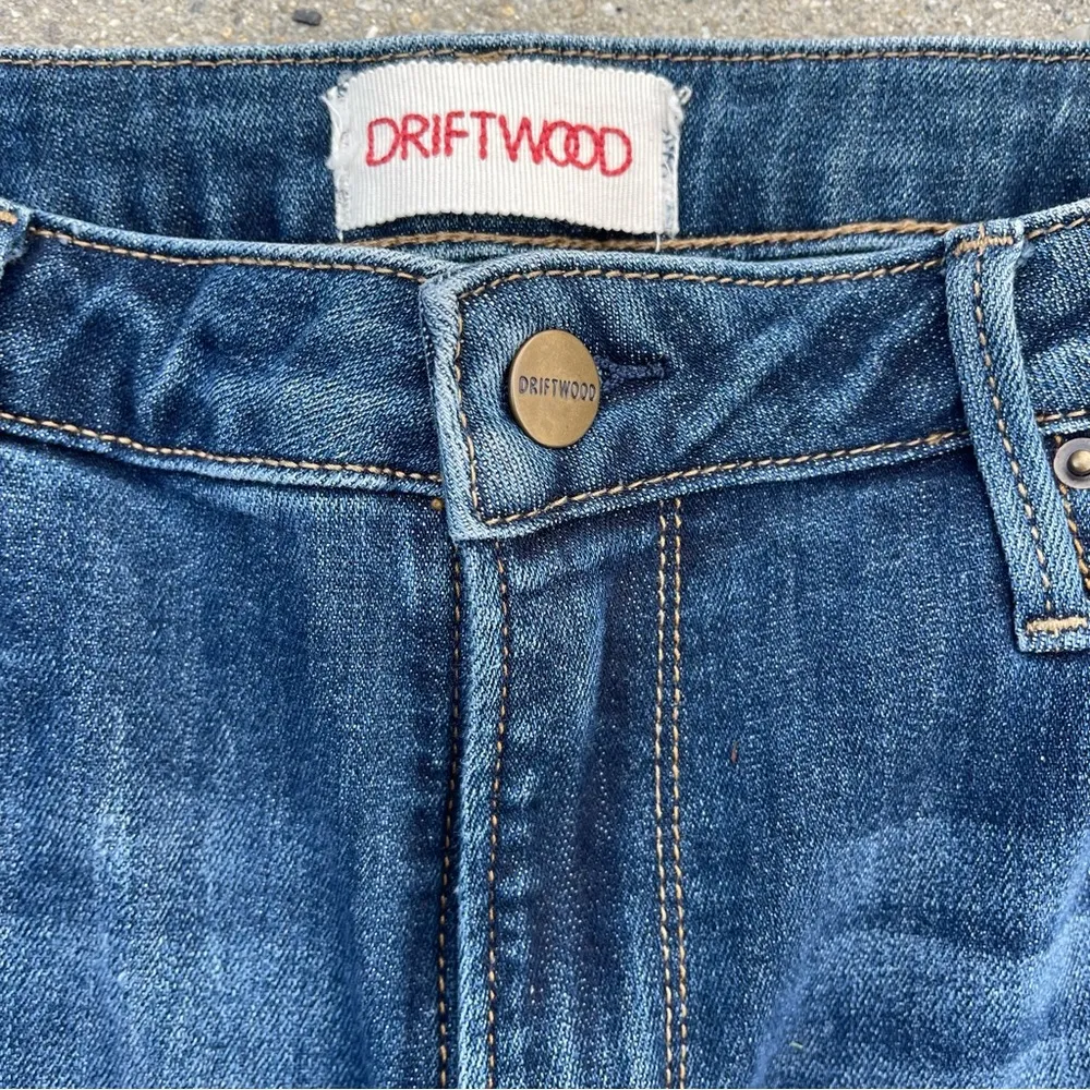 Driftwood Jeans Colette Hi Rise Aztec Embroidery Stretch Fray Hem size‎ 33 - Image 4