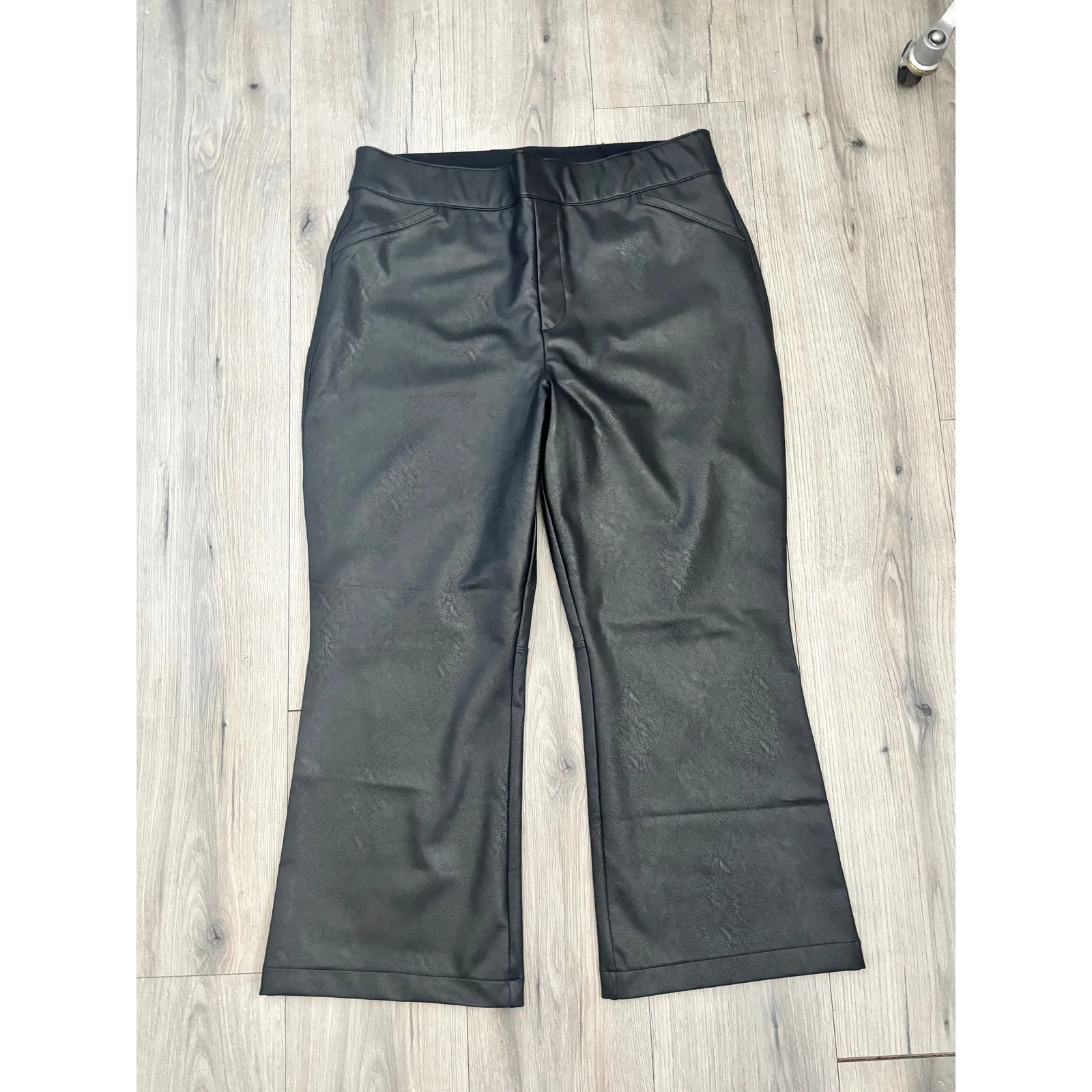 Spanx Faux leather pull on kick flare pants size 2x petite - Image 7