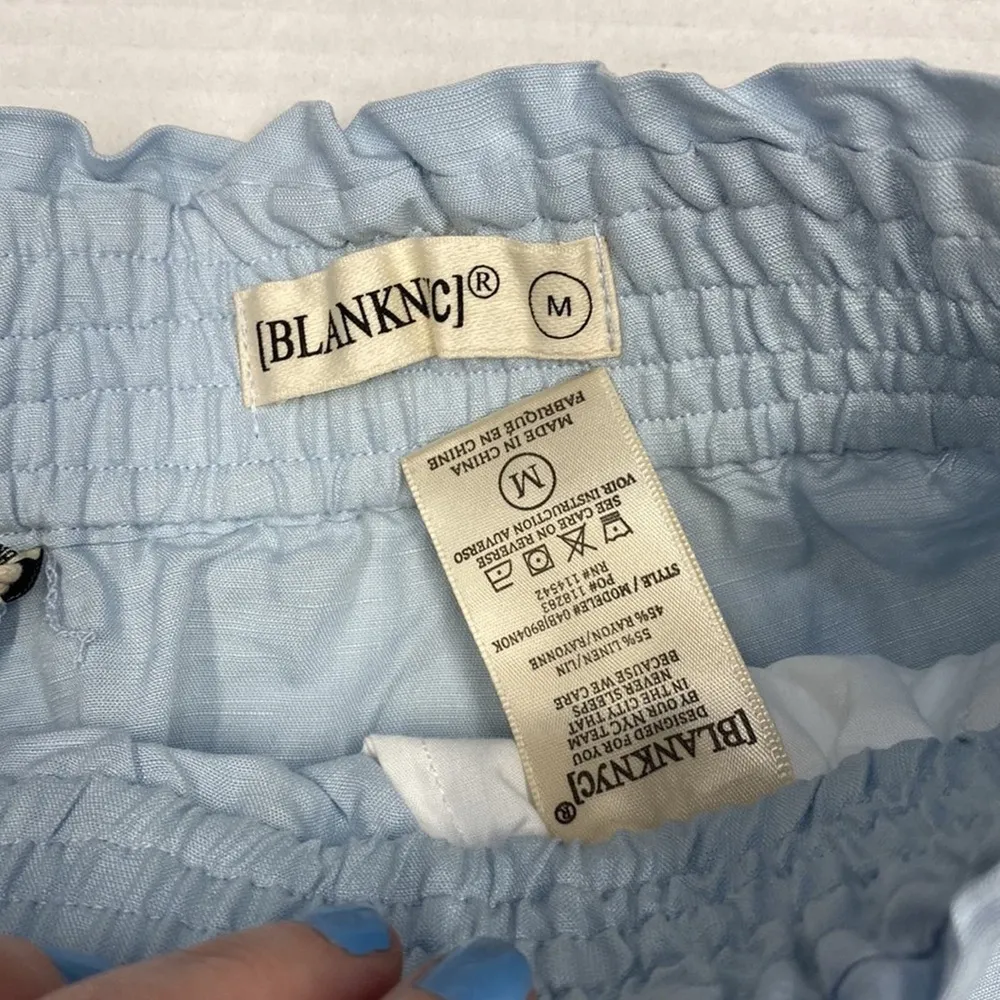 BLANK NYC  pull on linen shorts size Medium (b15) - Image 4